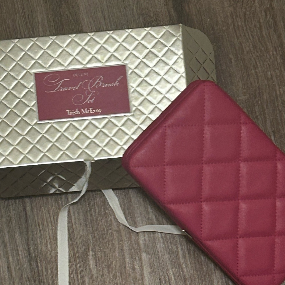 COPY - Trish McEvovy Deluxe Travel Brush Set